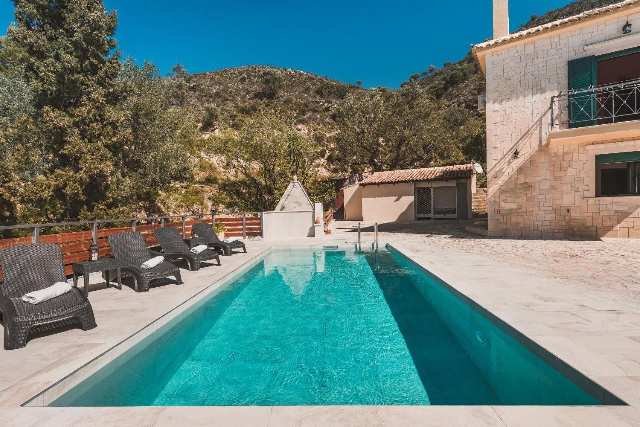 Villa Kanalos - Private Pool & Stunning Views, By Zantewize Каламакі Екстер'єр фото